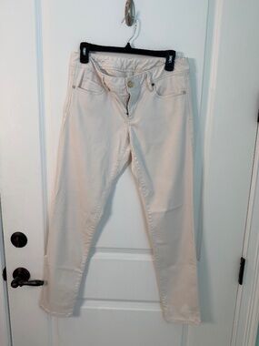 Lilly Pulitzer Cream Slim Straight Jeans - 6